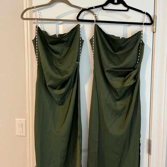 Dark Green Satin faux-Pearl strapped Dress - Picture 7 of 7